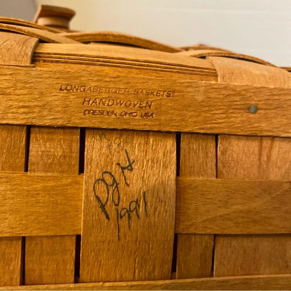 VTG Retired 1991 Christmas Collection Yuletide Traditions Longaberger Basket